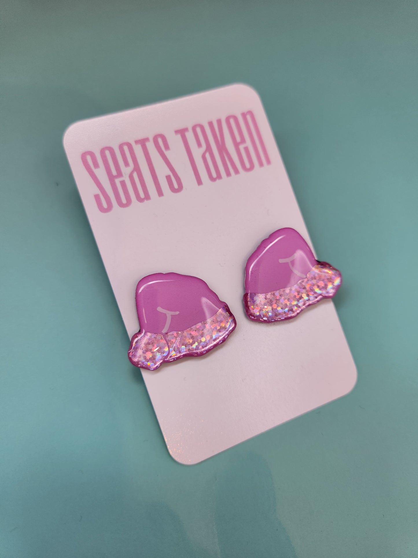 Santa hat studs pink